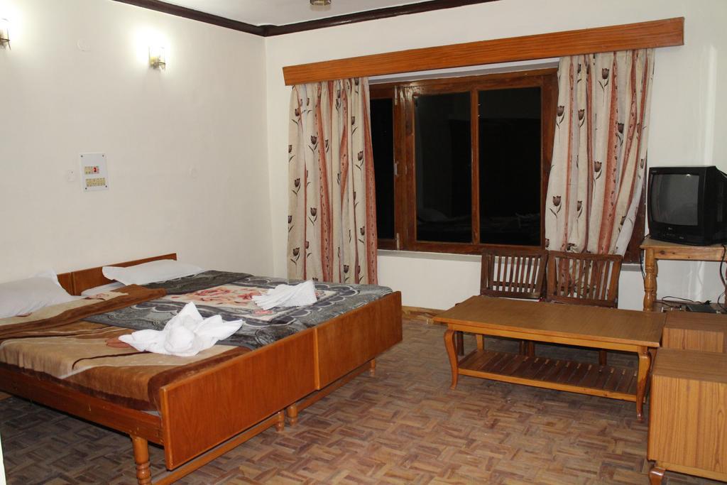 Hotel Nirvana Palace Leh Zewnętrze zdjęcie